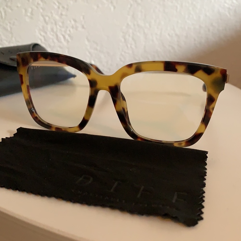Diff Eyewear Bella - image 8